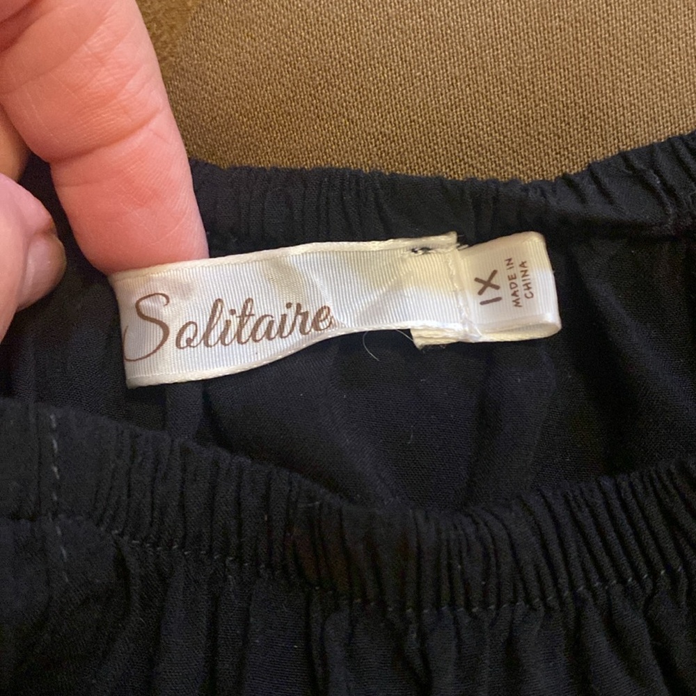 Solitaire boho embroidered top Sz1X, wear off shoulder, embroidered bell sleeves - Picture 5 of 7